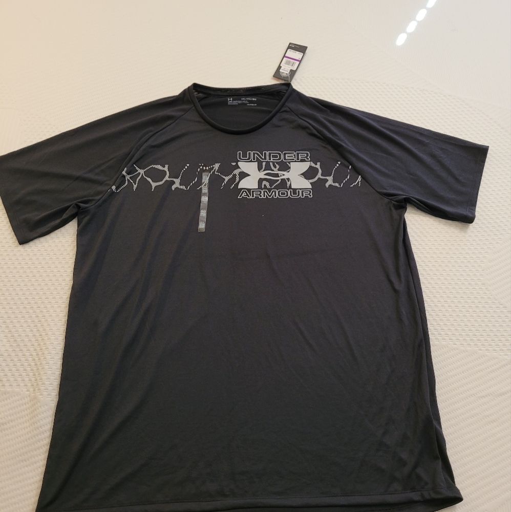 Under Armour Shirt 2XL Black